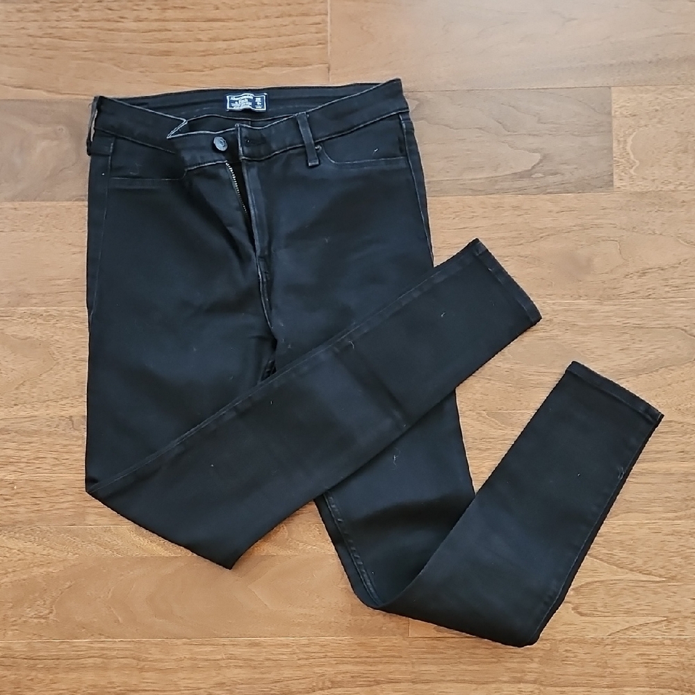 Abercrombie low rise Black Women's Skinny Jeans
